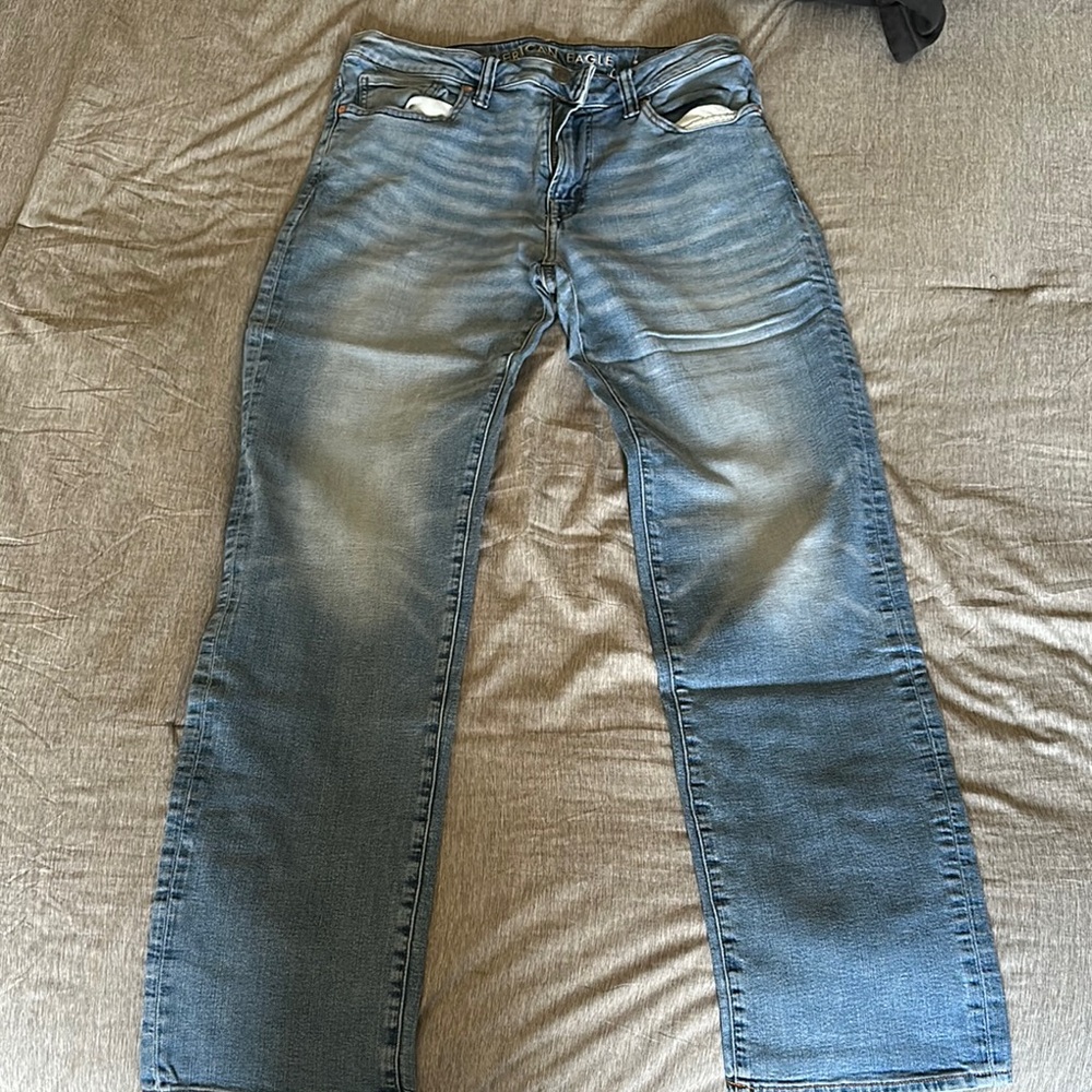 American Eagle Outfitters Light Blue Jeans 32x34